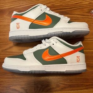 Ny vs Ny Dunk Low SE